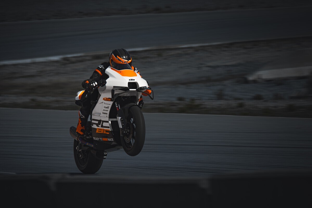 Volete una KTM per la pista? Costa 42mila euro
